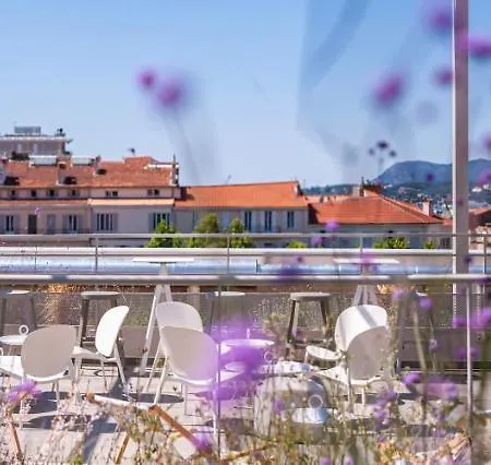 Privilodges Aparthotel 3*